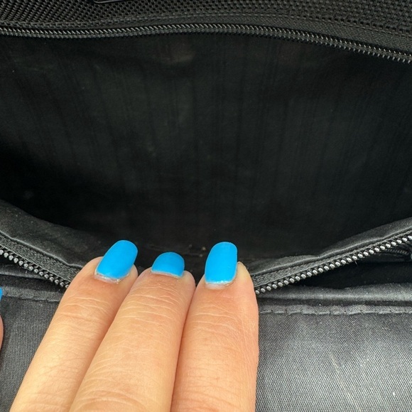 Tumi Alpha 26124DH Rolling Carry On Luggage , Laptop Briefcase Ballistic - Picture 5 of 12